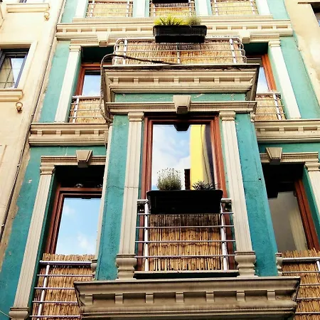 Kunterbunt Aparts Apartment Istanbul